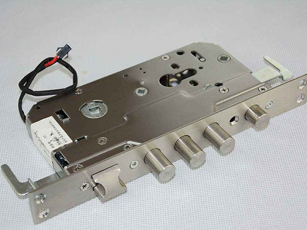 安新24小时上门开锁公司