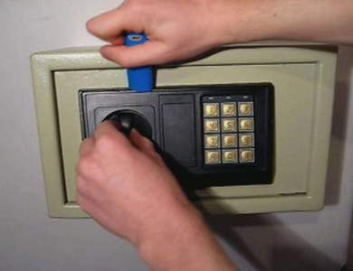 安新24小时上门开锁公司